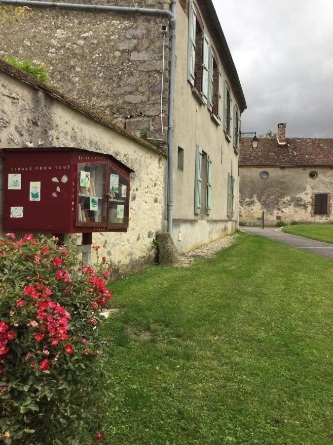 Demeure Saint Martin Villa Sourdun Exteriör bild